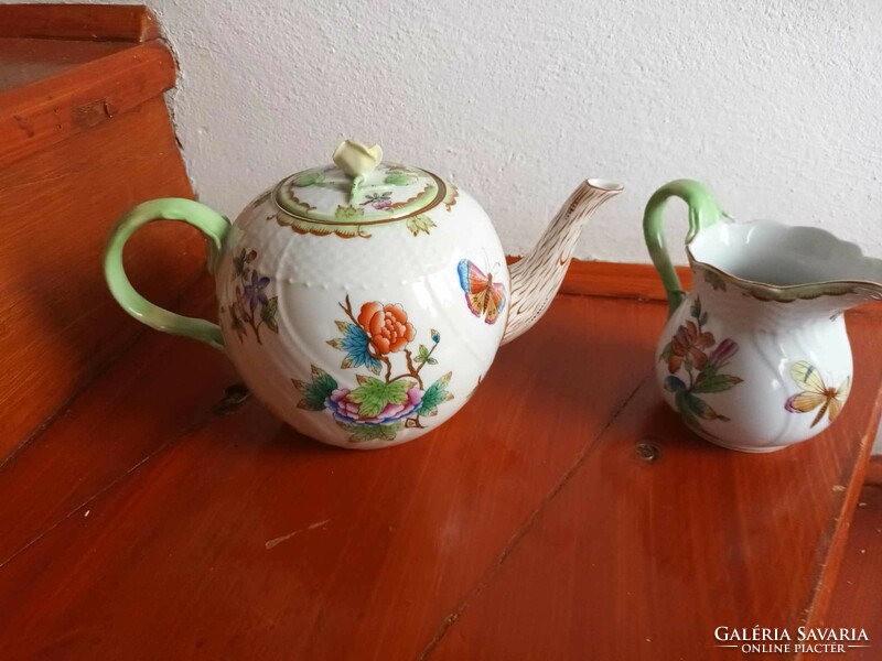 Antique Herend victoria patterned tea pourer and creamer