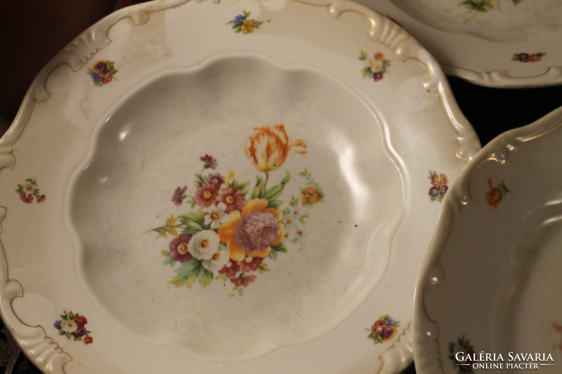 Antik zsolnay virágos tányérok 773