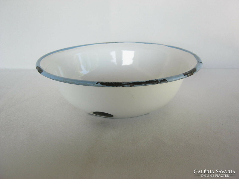 Bonyhád enamel bowl