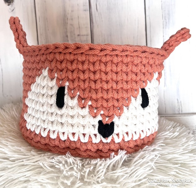 Crochet fox storage