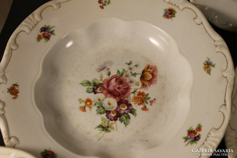 Antik zsolnay virágos tányérok 773