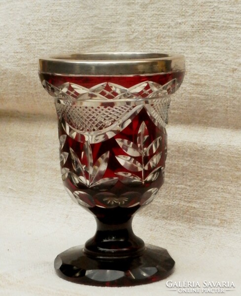 Multi-layer polished goblet with silver rim