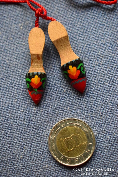Old small Szeged souvenir painted carved wooden slippers from the 1940s