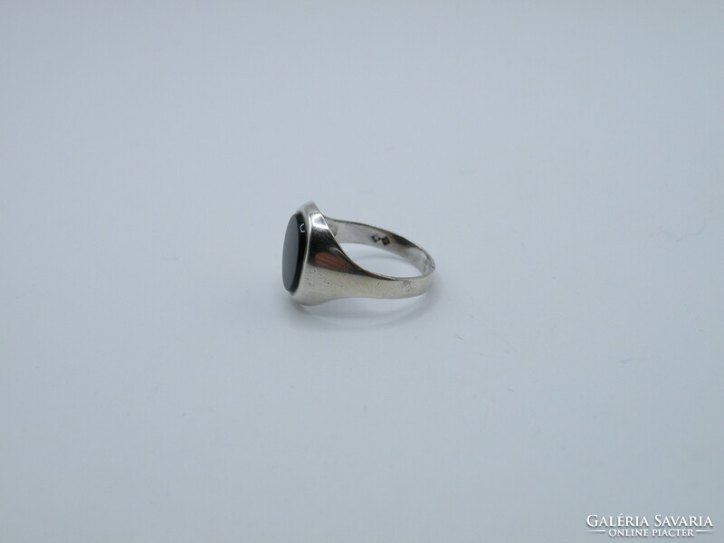 UK0162 Fekete köves ezüst pecsétgyűrű 925 gyűrű méret 54 1/2