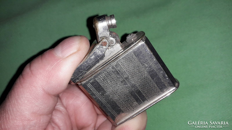 1950s-60s Hungarian Mofém Meteor Lighter with metal casing as shown in the pictures