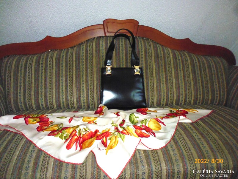Vintage versace women's genuine leather bag.