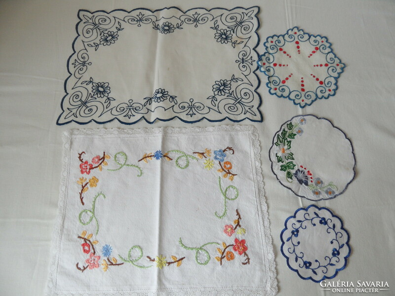 Hand-embroidered old tablecloths, shelf strips for creative purposes (12 pcs.)