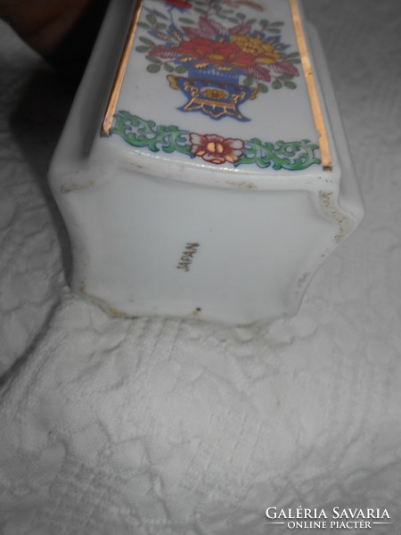Japán  porcelán  palack -4 oldalán különböző minta