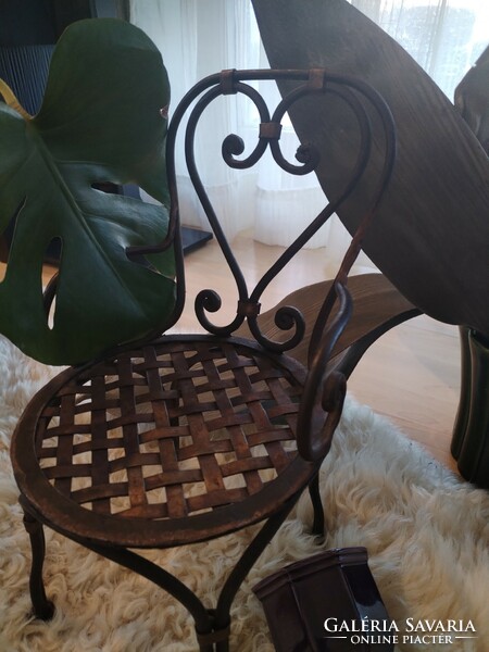 Kovácsoltvas, dekorációs fém szék - vintage jelleggel