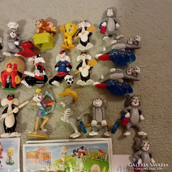 28. Kinder figures looney tunes, tom, jerry, sylvester, beak, etc. Fairytale characters on the cheap