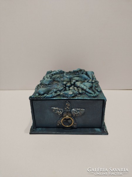 Shell pattern jewelry box
