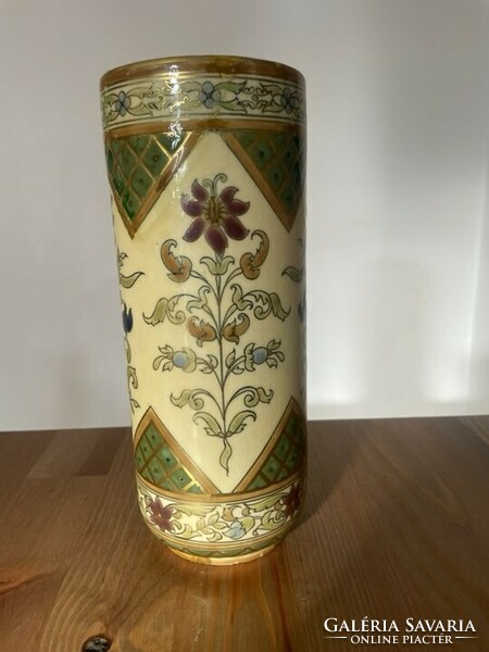 Zsolnay cilinder váza.