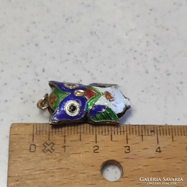 Two-sided compartment enamel pendant