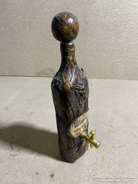Whiskey-s üveg adagolóval, vintage, 38 x 10 cm-es. 3000