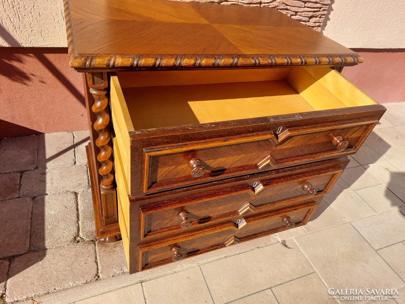 A 3-drawer colonial dresser for sale. Furniture is in good condition.