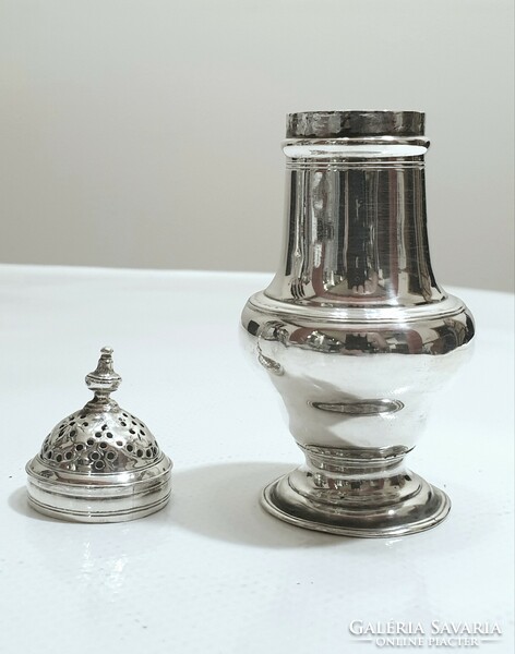 Silver, iii. King George salt and pepper shaker, John Delmester, London 1760