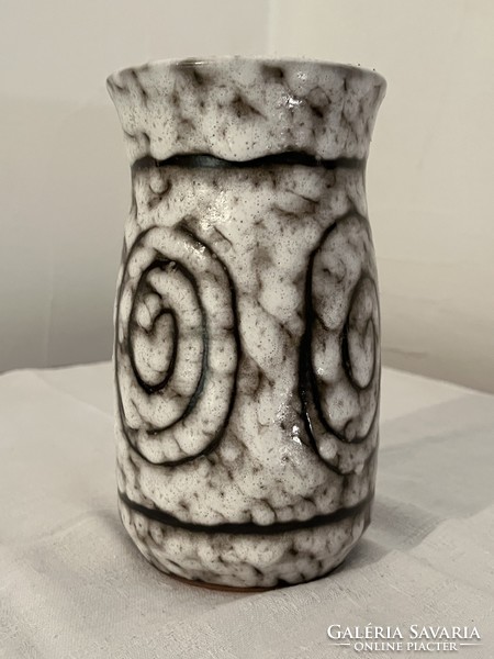 Retro decorative brown and white vase from Hódmezövàsàrhelyi