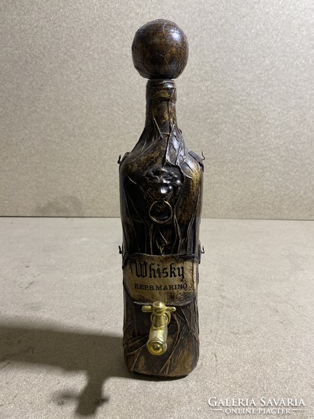 Whiskey-s üveg adagolóval, vintage, 38 x 10 cm-es. 3000