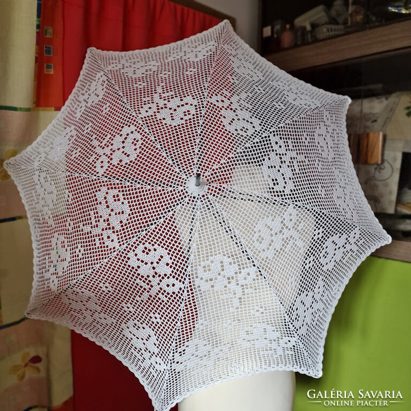 ESKÜVŐ ELE08 - Horgolt fehér színű menyasszonyi csipke napernyő