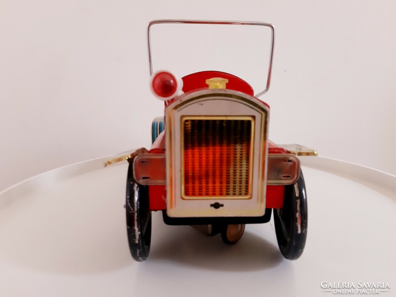 Old disc toy fire truck