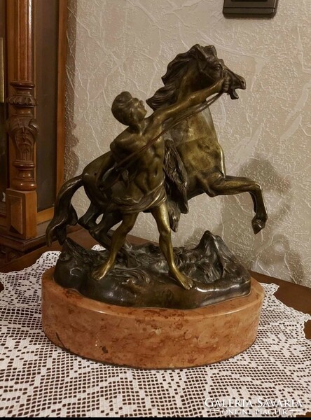 Antique fabulous bronze equestrian statue signed Cluj!