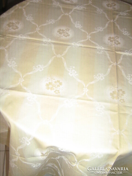 Beautiful yellow floral damask tablecloth with 3 napkins