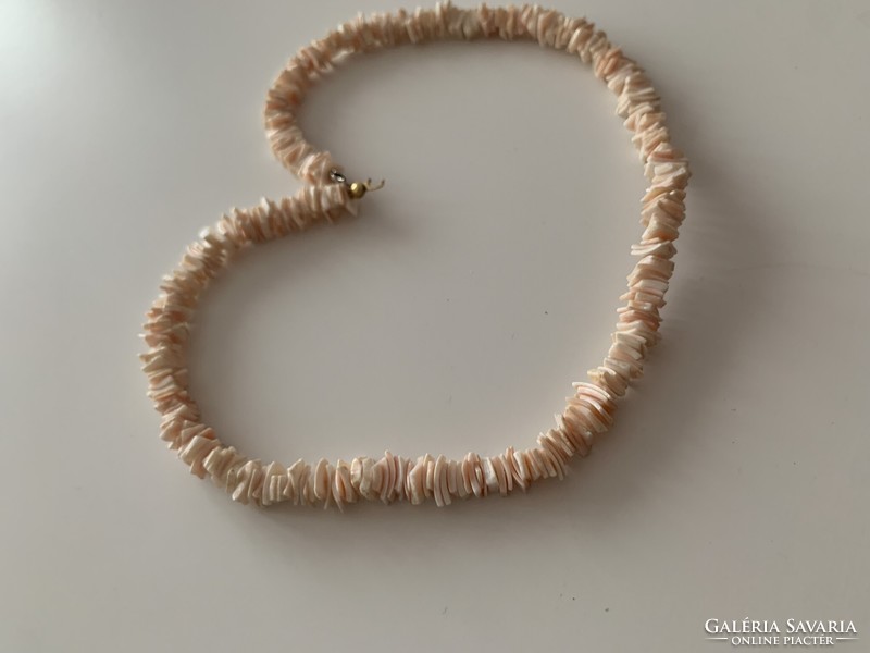 Salmon coral-colored shell necklace string missing the clasp