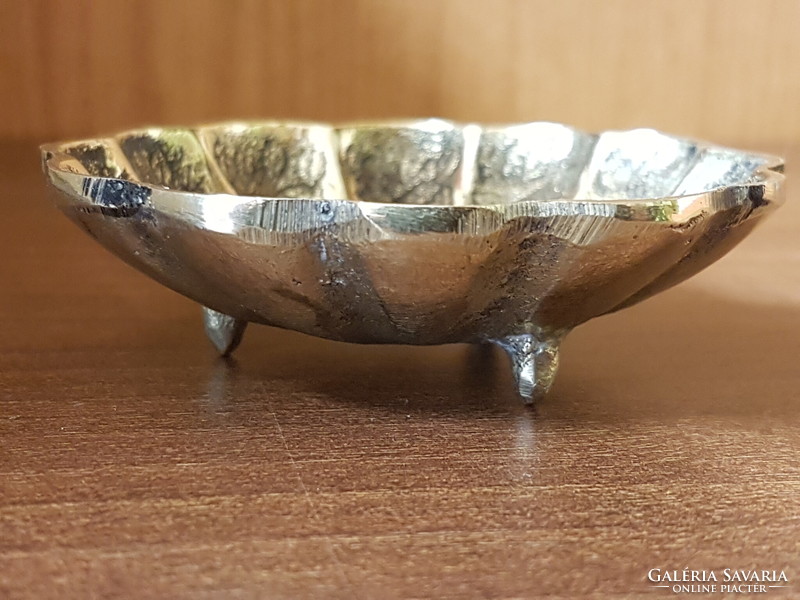 Ribbed brass bowl/ring holder