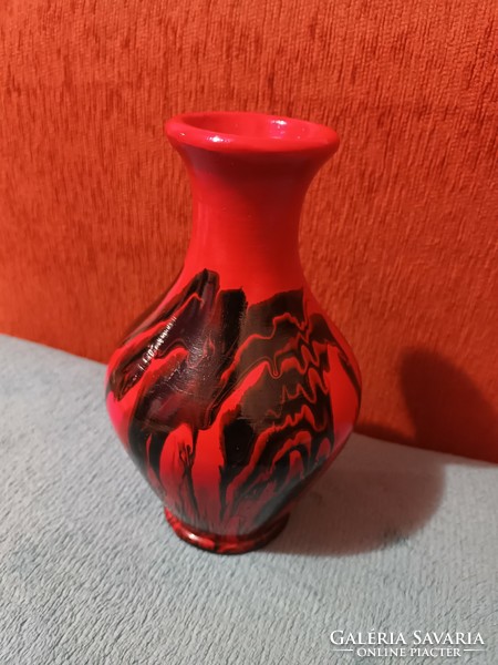 Retro special continuous glazed ceramic vase in good condition