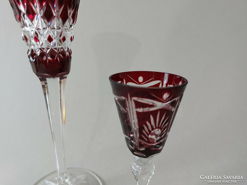 Crystal stemmed glass with ruby red champagne liqueur 2 pcs