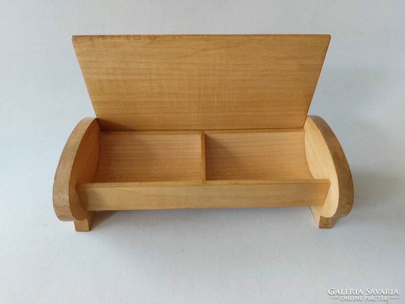 Carved wooden box doe vizsla dog pattern wooden gift box box