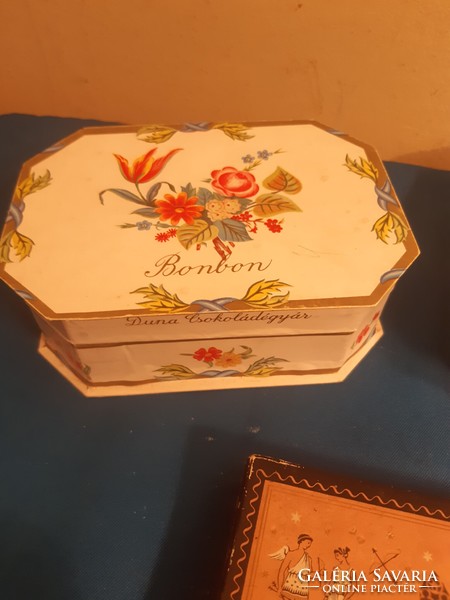 Old bonbon boxes