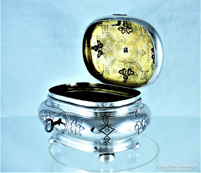 Beautiful, antique silver box, hanau, ca. 1850!!!