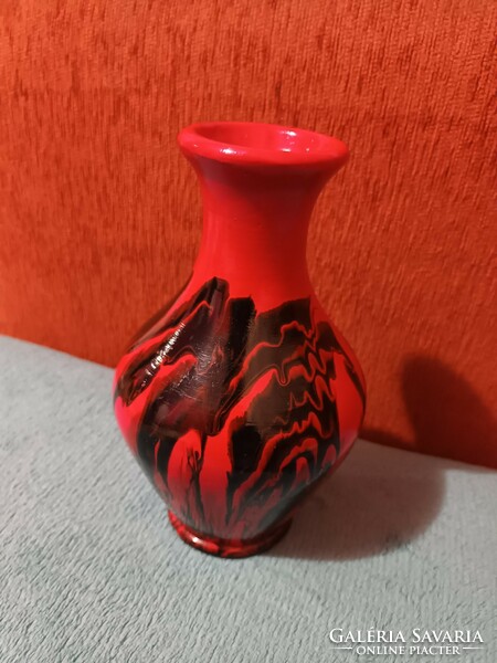 Retro special continuous glazed ceramic vase in good condition