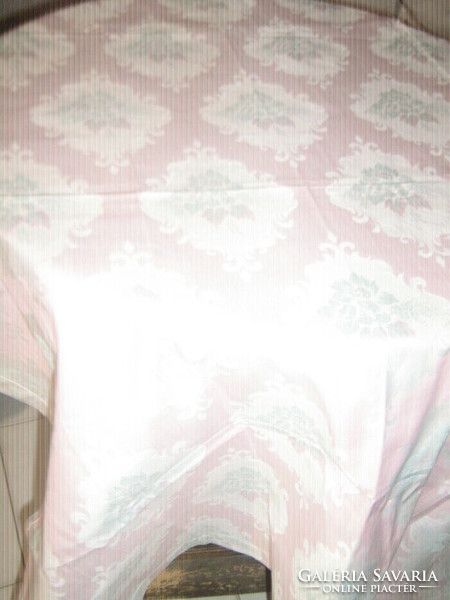 Beautiful elegant pink floral damask tablecloth new