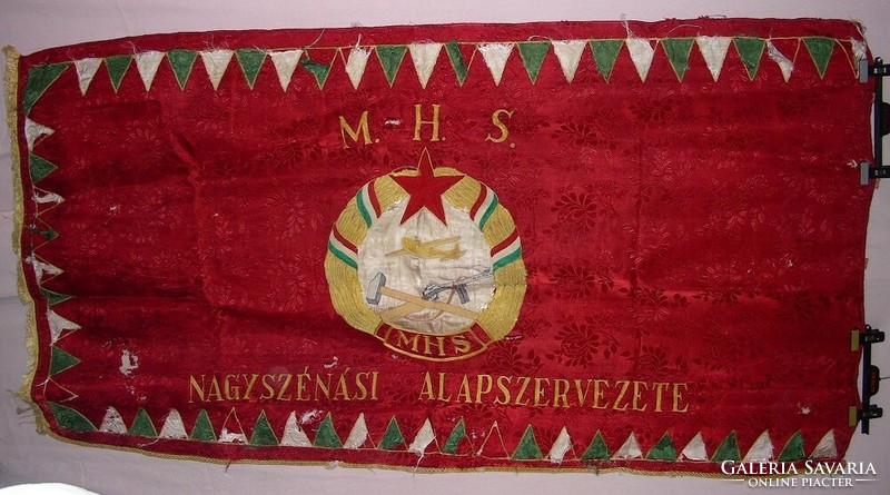 M.H.S. Nagyszénási alapszervezete zászló