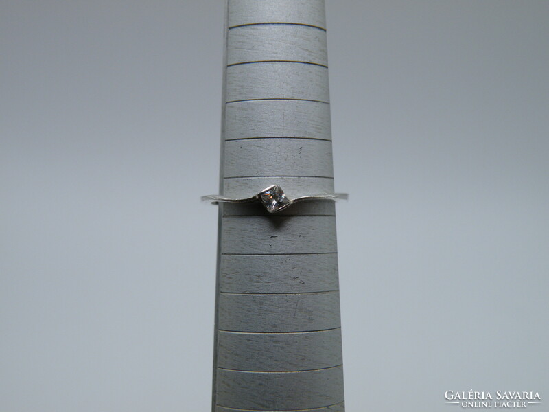 UK0200 apró áttetsző kövesezüst 925 gyűrű méret 50 1/2