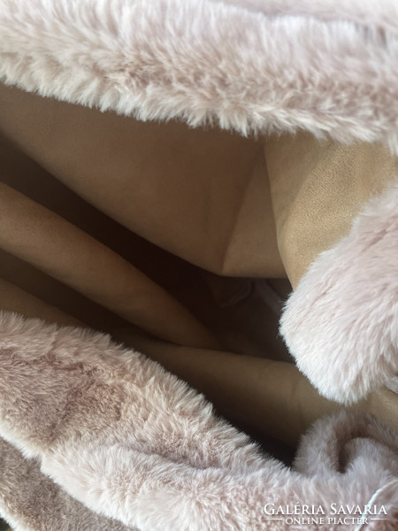 Új Olasz Púderszínű Női Öko szőrme táska - NAGY méretű, Tote fazon