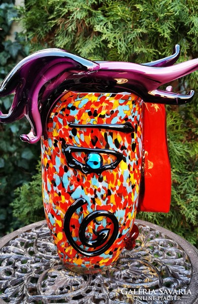 Érdekes muránói műalkotás - vázába rejtett arc :)