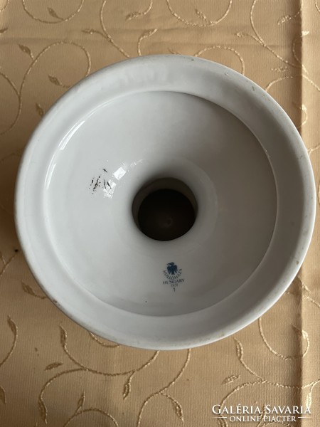 Hollóháza's Erika Gyümülc bowl