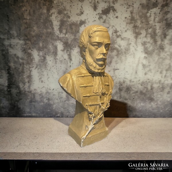 Retro, vintage Kossuth plaster bust