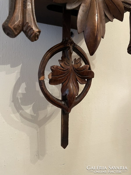 Nicely carved cuckoo clock (large size)