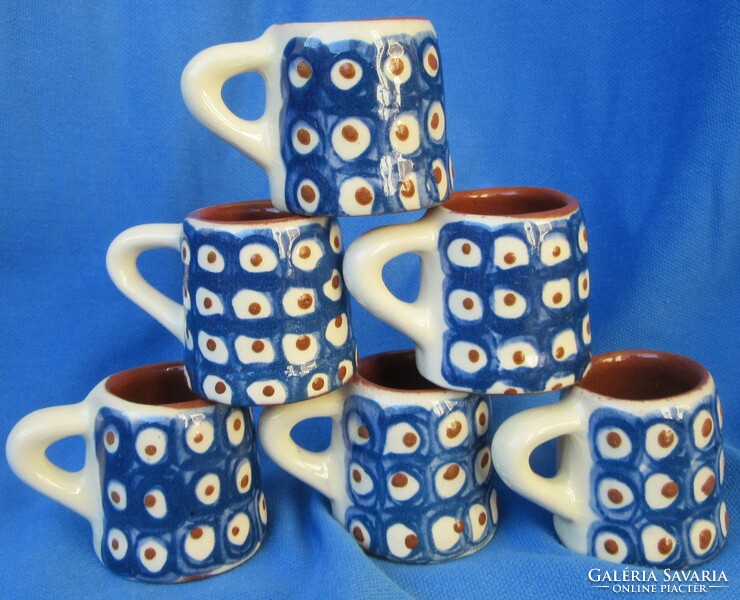 6 glazed ceramic cups