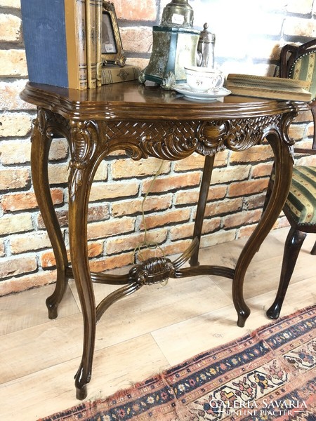 Renovated Viennese Baroque salon table.