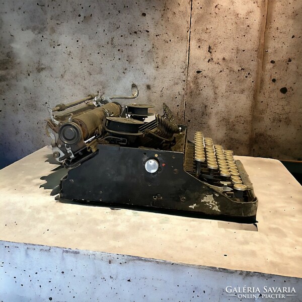Retro, loft design urània typewriter
