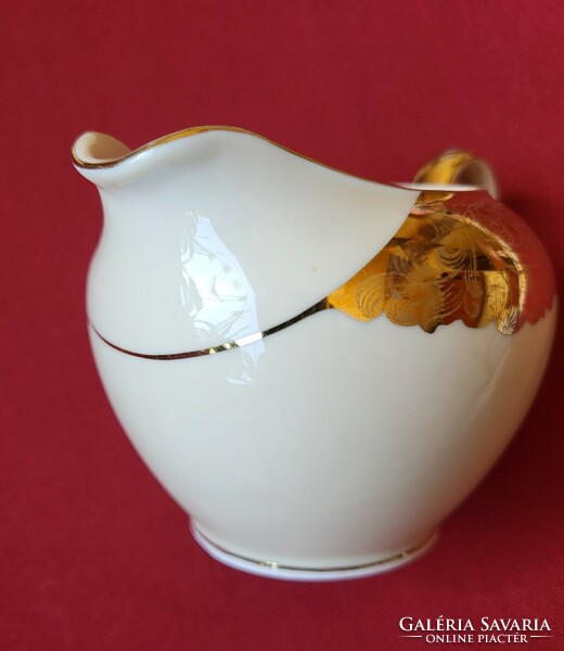 Creidlitz Bavarian German porcelain milk creamer with gold pattern