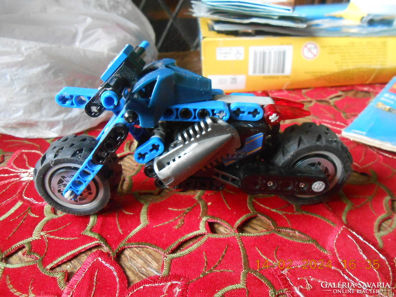 Lego Racers 8370 Nitro Stunt Bike, 2003-as kiadás