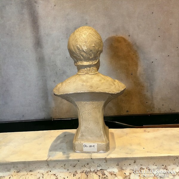 Retro, vintage Kossuth plaster bust