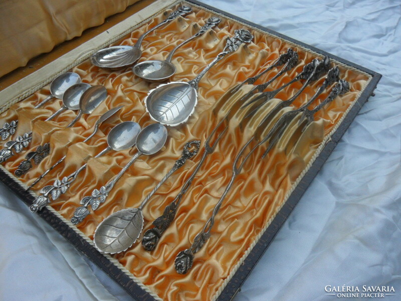 Hildesheim rose silver dessert tableware