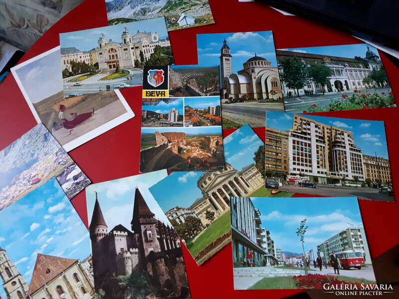 Külföldi képeslapok 12 db postatiszta , román, szlovák